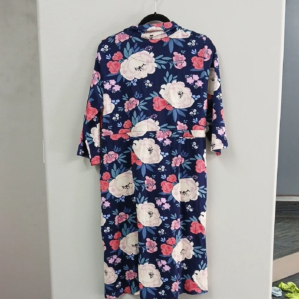 Floral Wrap Dress with Belt - Picture 6 of 7